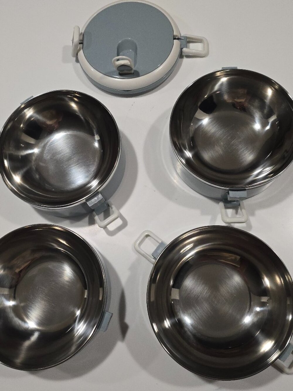 New Bento Lunch Stainless Steel Interior 4-Tier Stackable Box